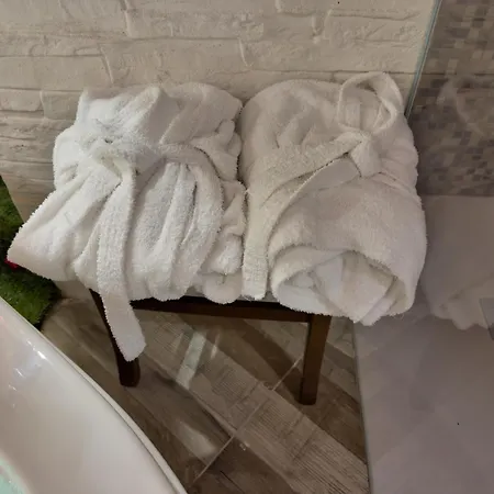 Sus E Sott Lägenhet Mottola